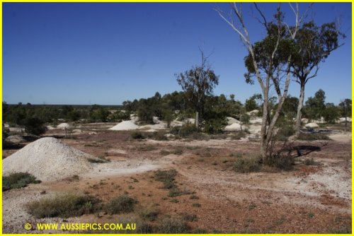 Landscape at Lightning Ridge.