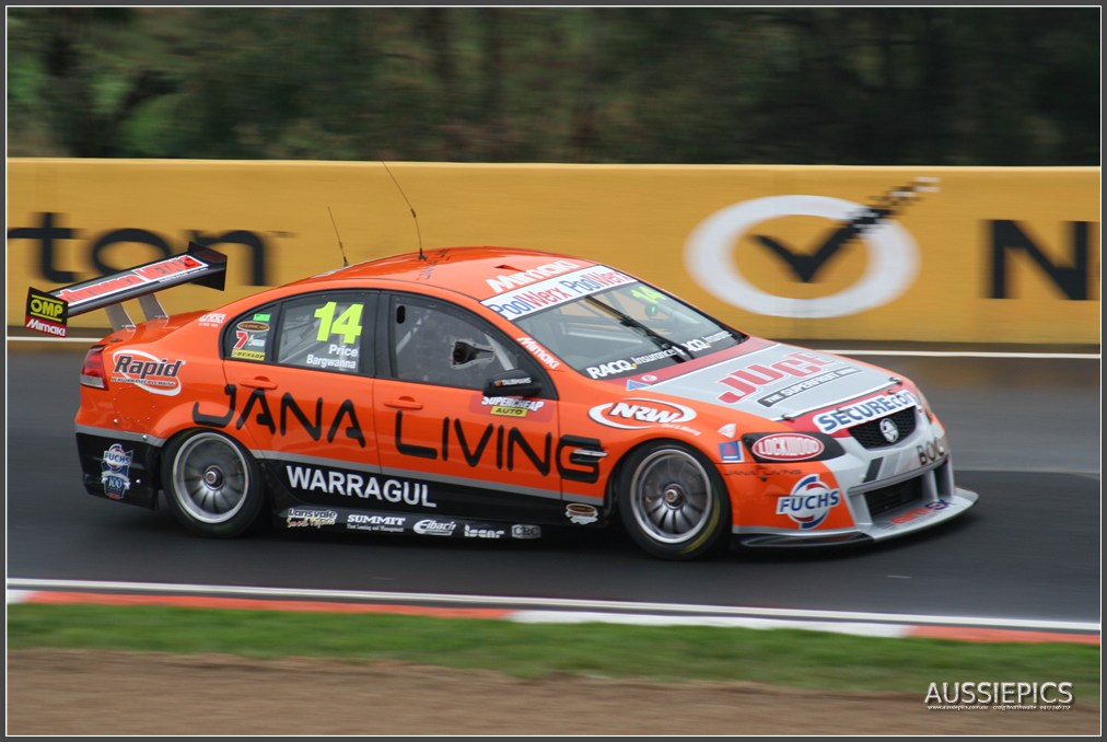 V8 Supercar shots from Bathurst 2011 : Jason Bargwana's Jana Living car