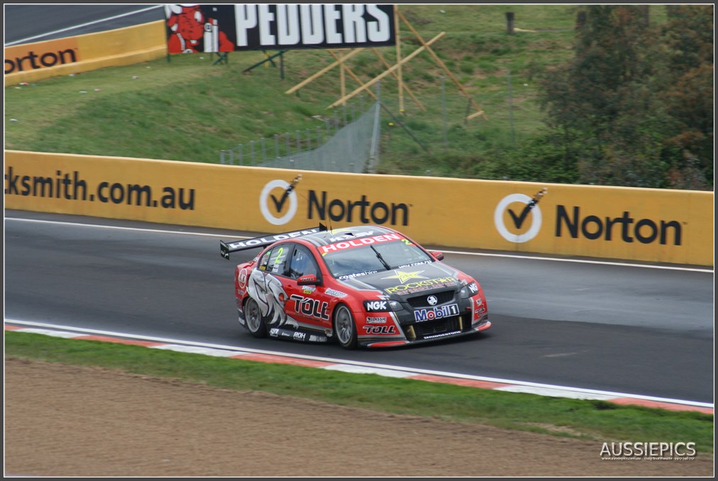 V8 Supercar shots from Bathurst 2011 : GARTH TANDER AND NICK PERCAT, BATHURST WINNERS 2011