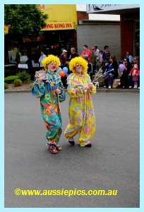 Clown Girls at the Ficifolia festival