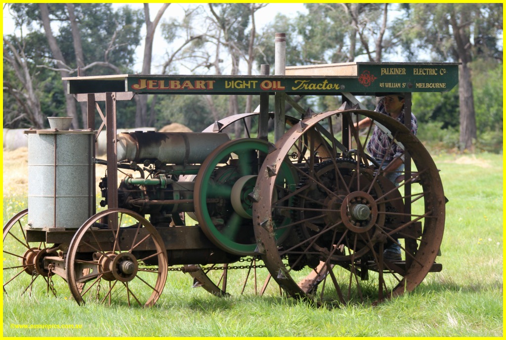 Jelbart Light oil tractor