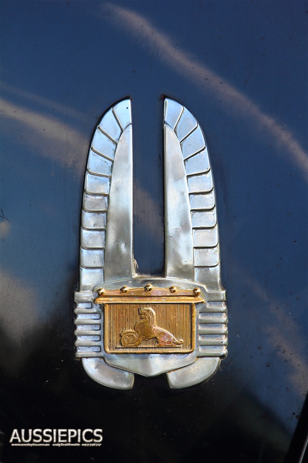 GMH 48-215 (FX) Badge.
