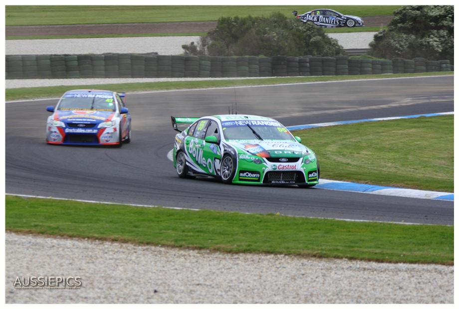 v8 Supercar shots from Phillip Island : Paul Dumbrell's Car 55